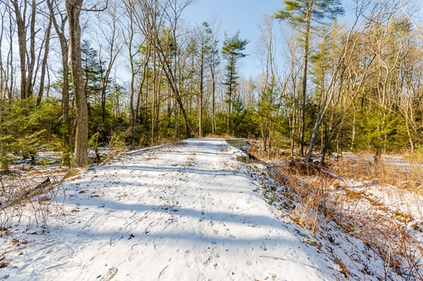 21 A Bennett Road Boxford, MA 01921 - Photo 5 of 17 Gallery Image 5