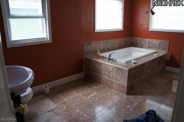 1839 Reyburn Road Cleveland, OH 44112 - Photo 4 of 7