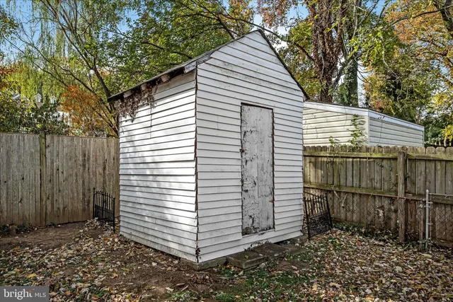 $2,950 | 3403 Elmwood Drive, Alexandria, VA 22303