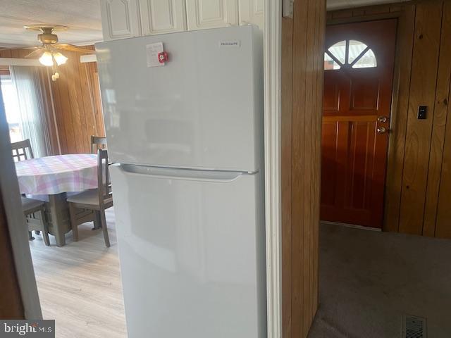 18 Spruce Drive Sicklerville, NJ 08081 - Photo 8 of 20 a bathroom with a mirror and a sink