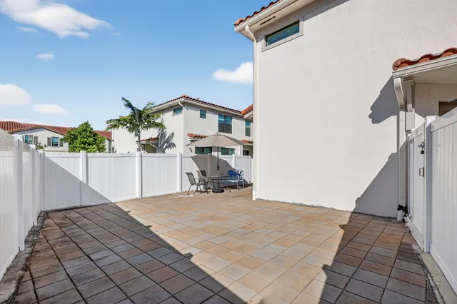 $474,900 | 1011 Willow Place, Riviera Beach, FL 33410