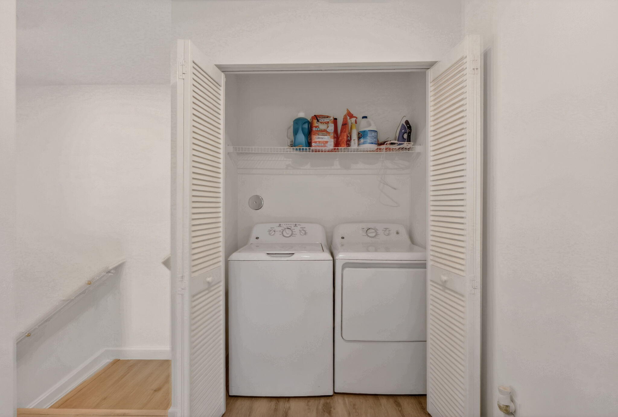 1011 Willow Place Riviera Beach, FL 33410 - Photo 34 of 65 a utility room with dryer and washer