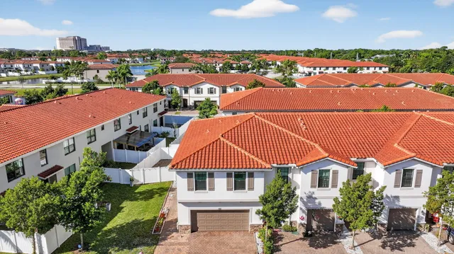 $474,900 | 1011 Willow Place, Riviera Beach, FL 33410