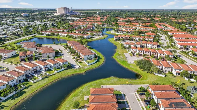 $474,900 | 1011 Willow Place, Riviera Beach, FL 33410