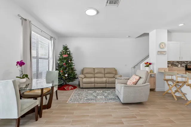 $474,900 | 1011 Willow Place, Riviera Beach, FL 33410