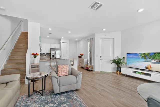 $474,900 | 1011 Willow Place, Riviera Beach, FL 33410