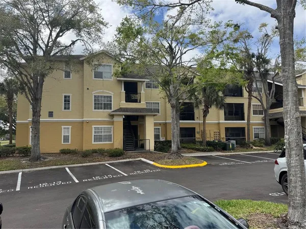 $1,300 | 2572 Robert Trent Jones Drive, Unit 1222, Orlando, FL 32835