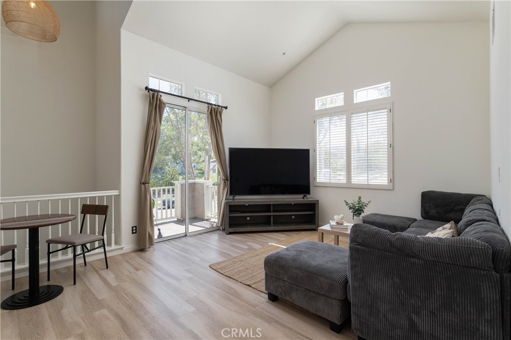 42 Chadron Circle Ladera Ranch, CA 92694 - Photo 4 of 27 a living room with furniture and a flat screen tv