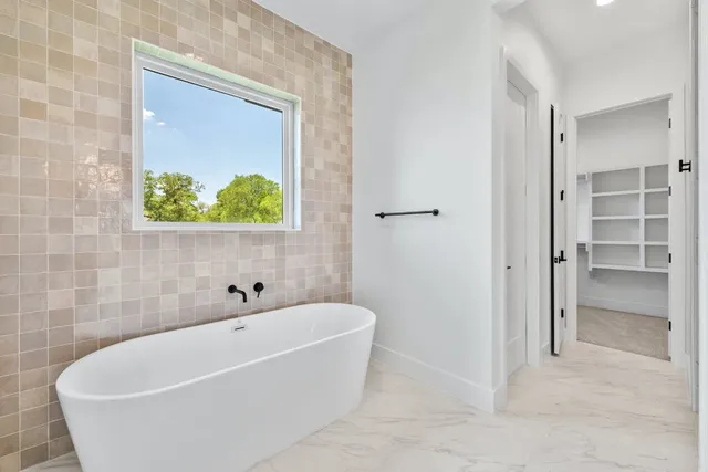 $5,500 | 125 Stockman Drive, Dripping Springs, TX 78620