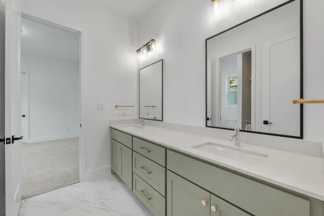 $5,500 | 125 Stockman Drive, Dripping Springs, TX 78620