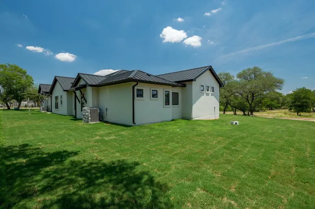 $5,500 | 125 Stockman Drive, Dripping Springs, TX 78620