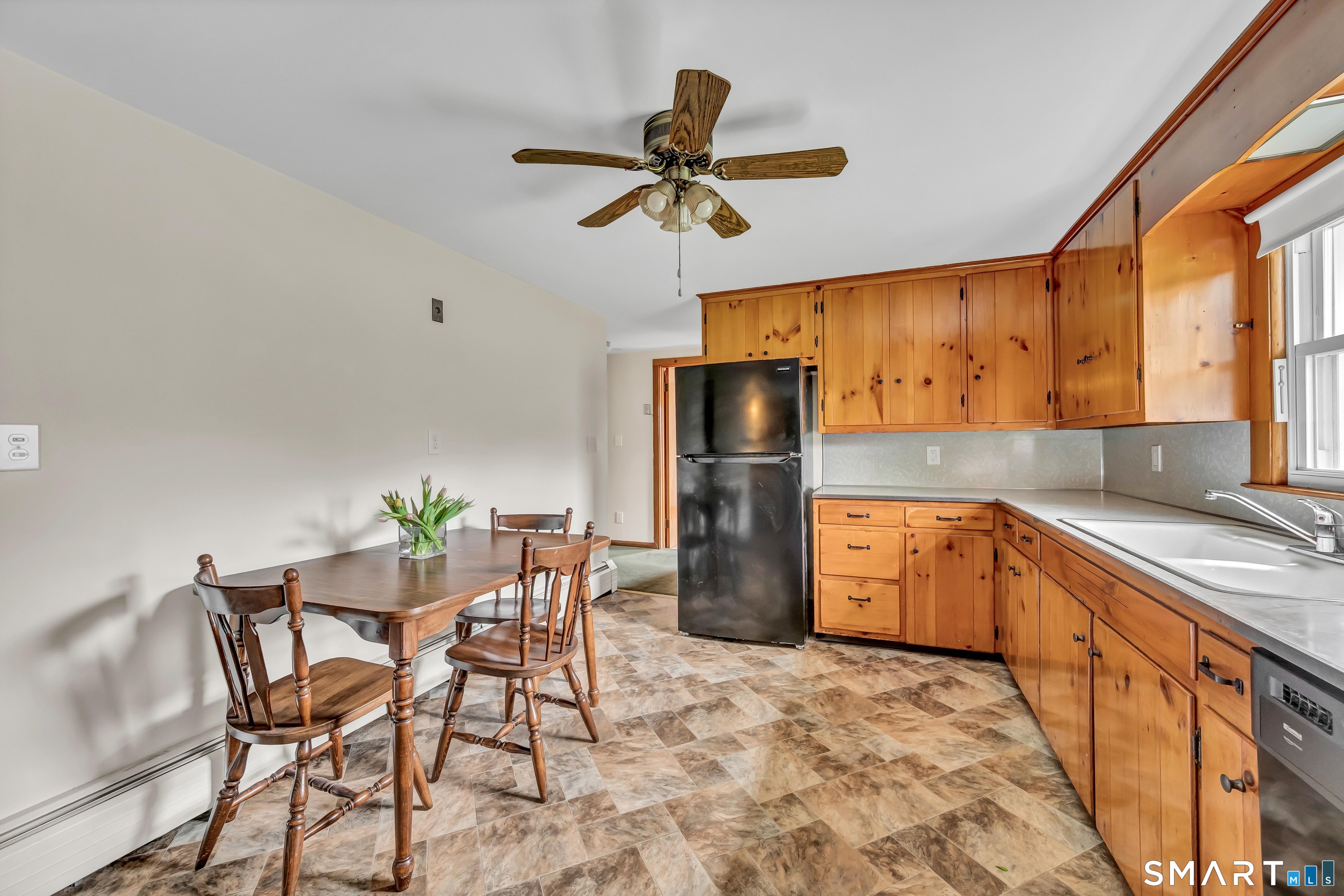 26 Barnum Road Danbury, CT 06811 - Photo 8 of 31