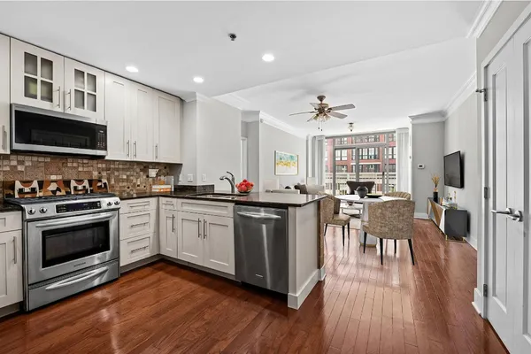 $1,700,000 | 1125 Maxwell Lane, Unit 604, Hoboken, NJ 07030