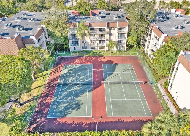 $1,975 | 9301 Southwest 92nd Avenue, Unit A210, Miami, FL 33176