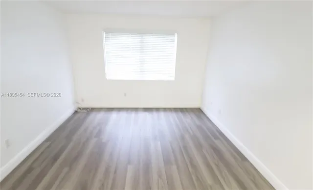 $1,975 | 9301 Southwest 92nd Avenue, Unit A210, Miami, FL 33176