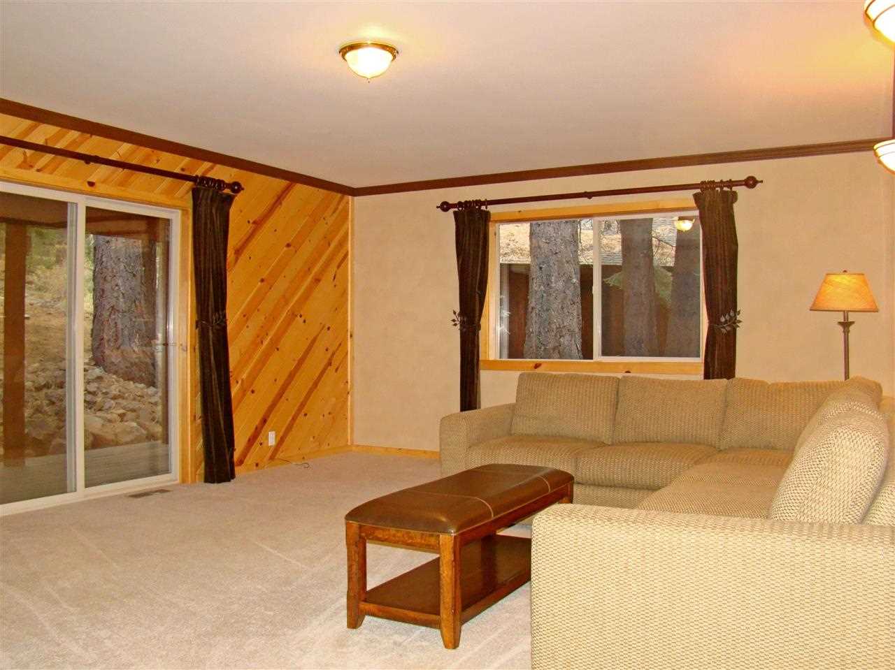 11940 Kitzbuhel Road Truckee, CA 96161 - Photo 12 of 14 Gallery Image 12