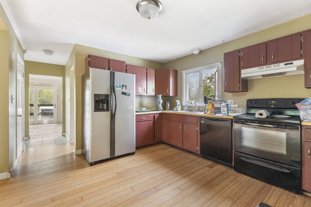 520 King Street Raynham, MA 02767 - Photo 1 of 41