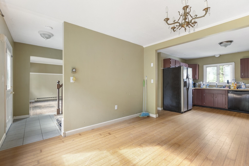 520 King Street Raynham, MA 02767 - Photo 8 of 41