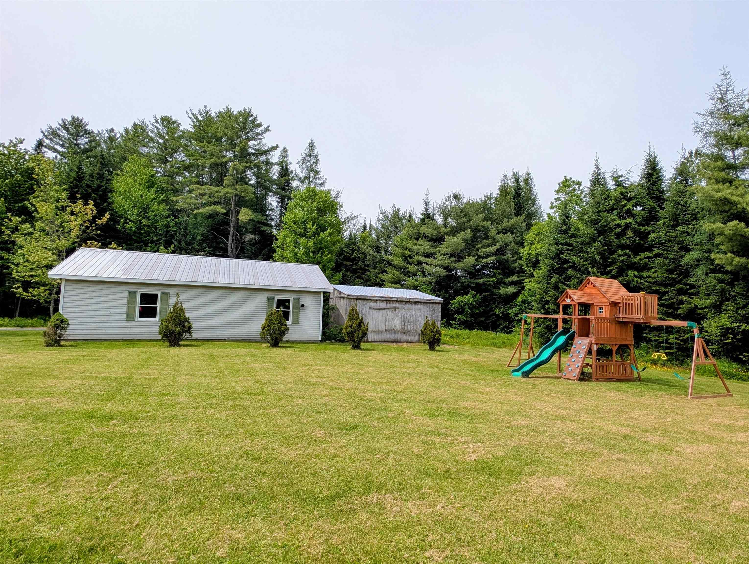 156 Couture Road Jefferson, NH 03583 - Photo 13 of 60