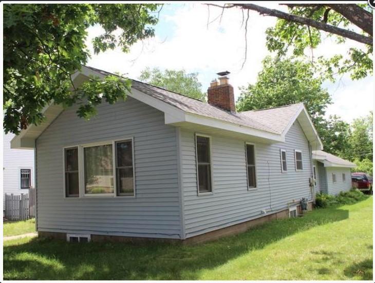 218 North 3rd Street Eagle River, WI 54521 - Photo 2 of 7 Gallery Image 2