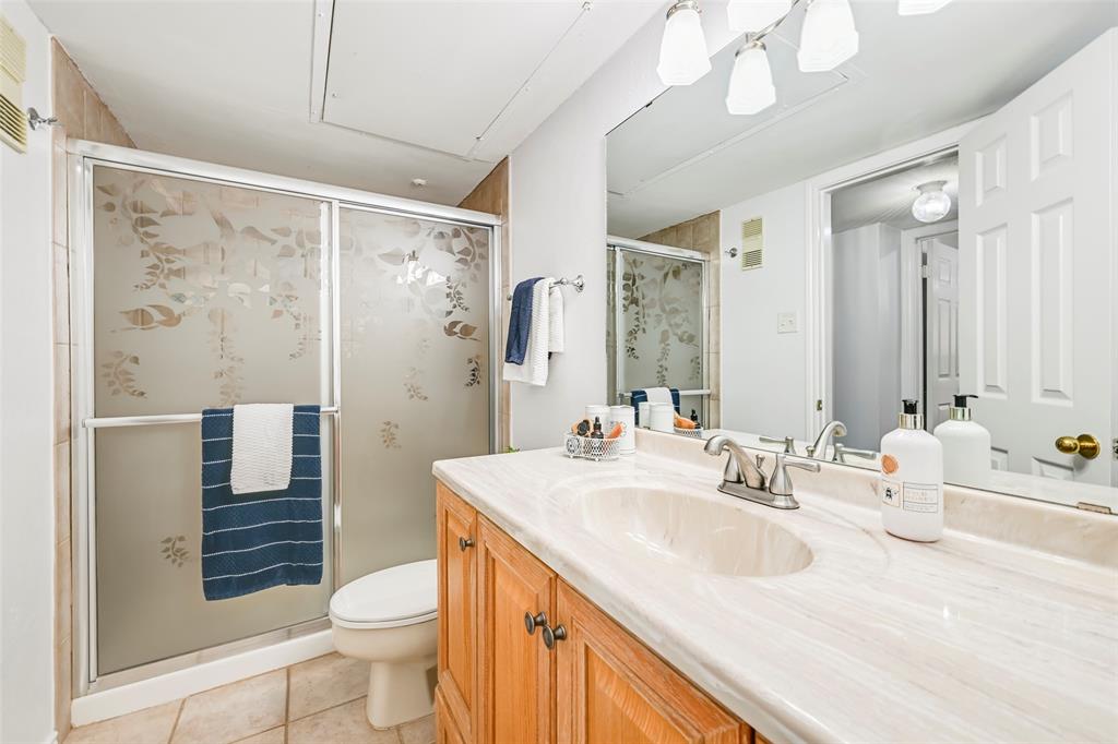 3210 South Fielder Road, Unit 211 Arlington, TX 76015 - Photo 17 of 32 Gallery Image 17
