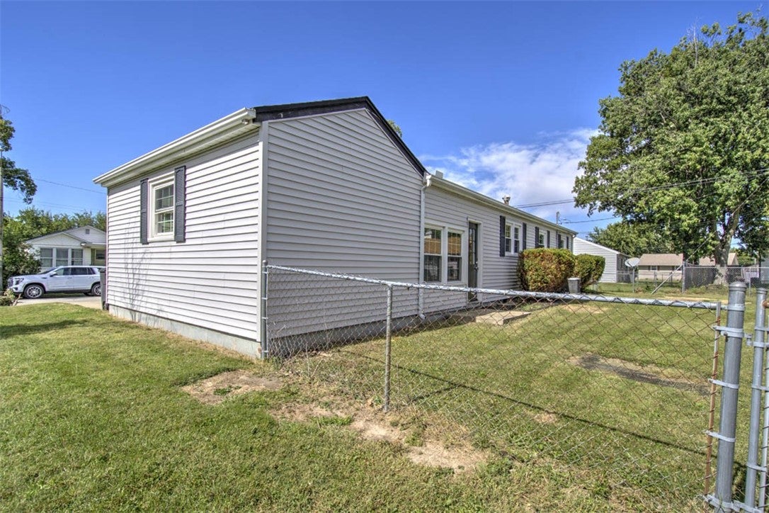 12 Crestview Drive Decatur, IL 62521 - Photo 23 of 26 Gallery Image 23