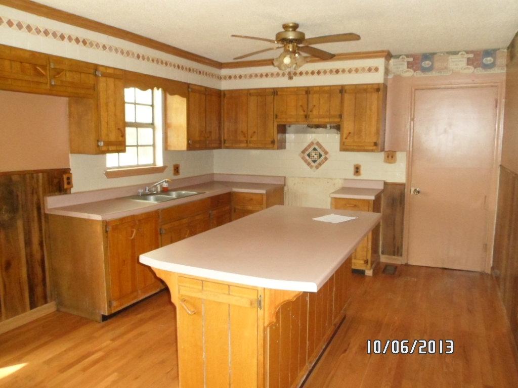 206 George Bates Road Benton, TN 37307 - Photo 2 of 12 SAM_9935