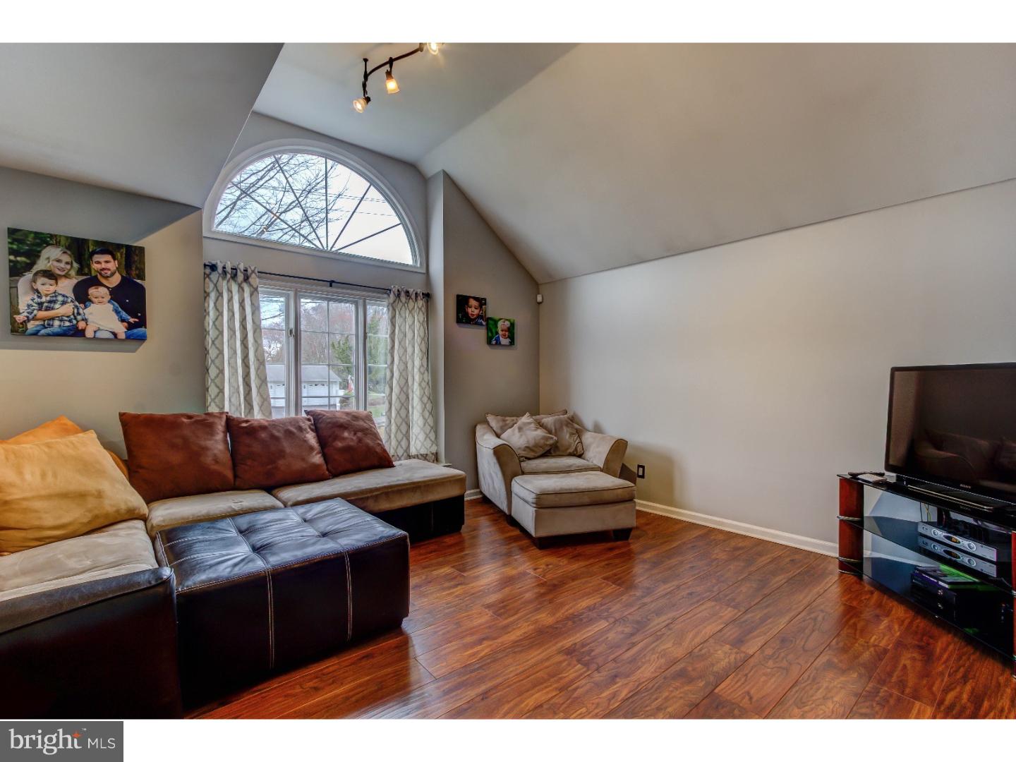 411 Cedar Spring Road Kennett Square, PA 19348 - Photo 7 of 25 Living Room