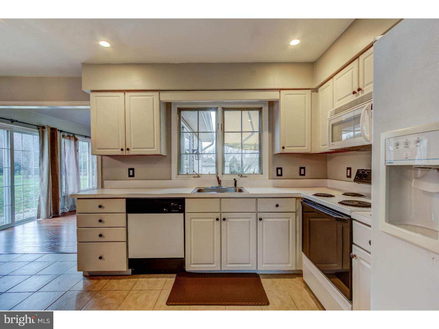 411 Cedar Spring Road Kennett Square, PA 19348 - Photo 9 of 25 Kitchen