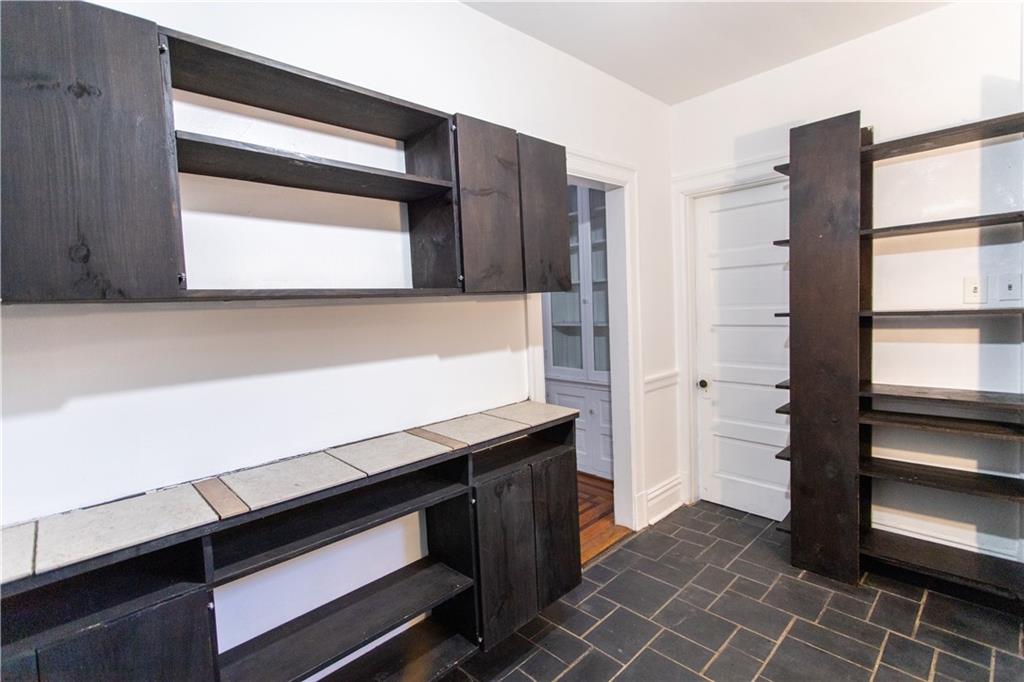712 Filbert Street Pittsburgh, PA 15232 - Photo 6 of 33 Gallery Image 6