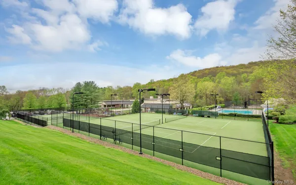 $594,000 | 958 Heritage Hills, Unit B, Somers, NY 10589