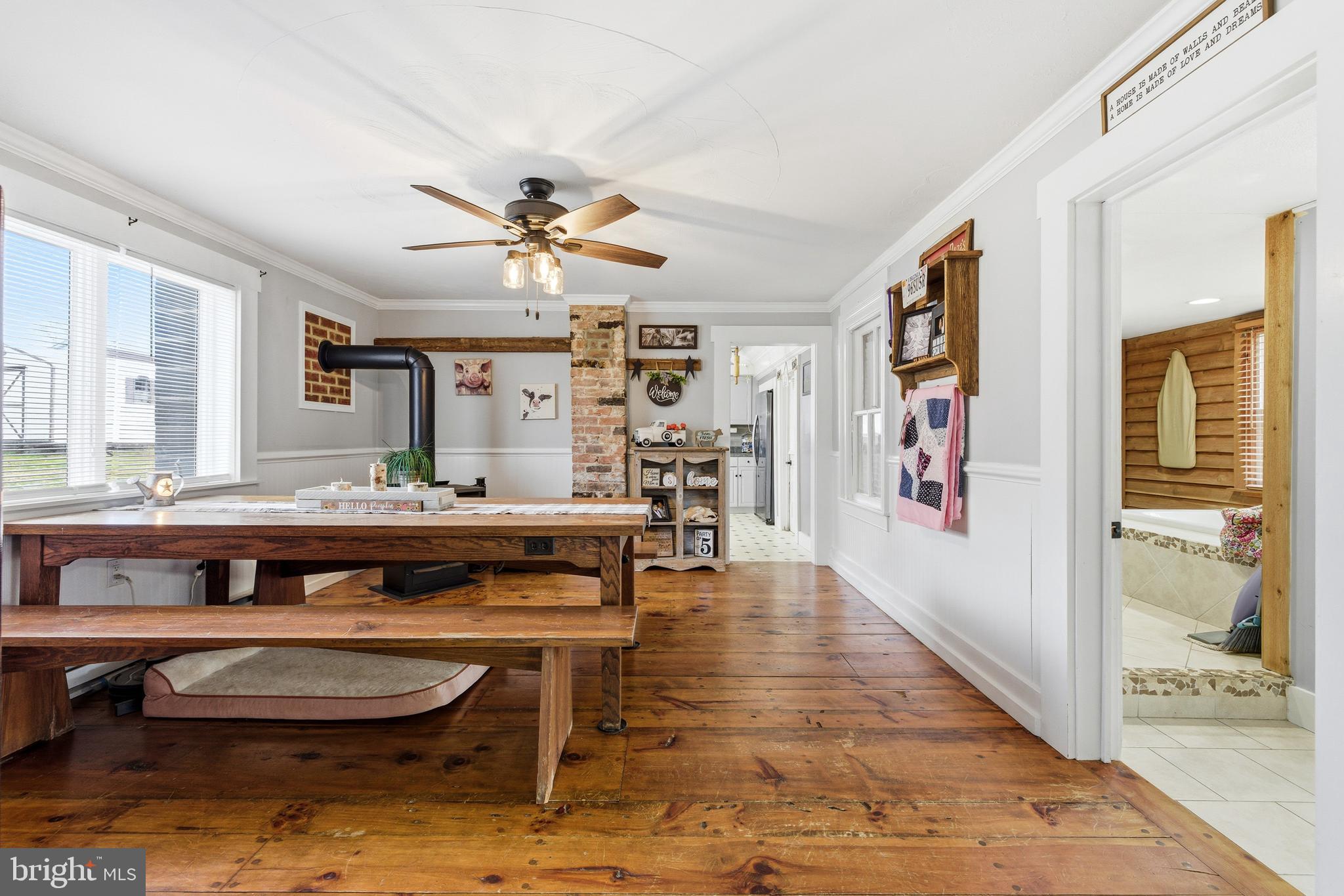 214 Chapel Road Stanley, VA 22851 - Photo 19 of 74