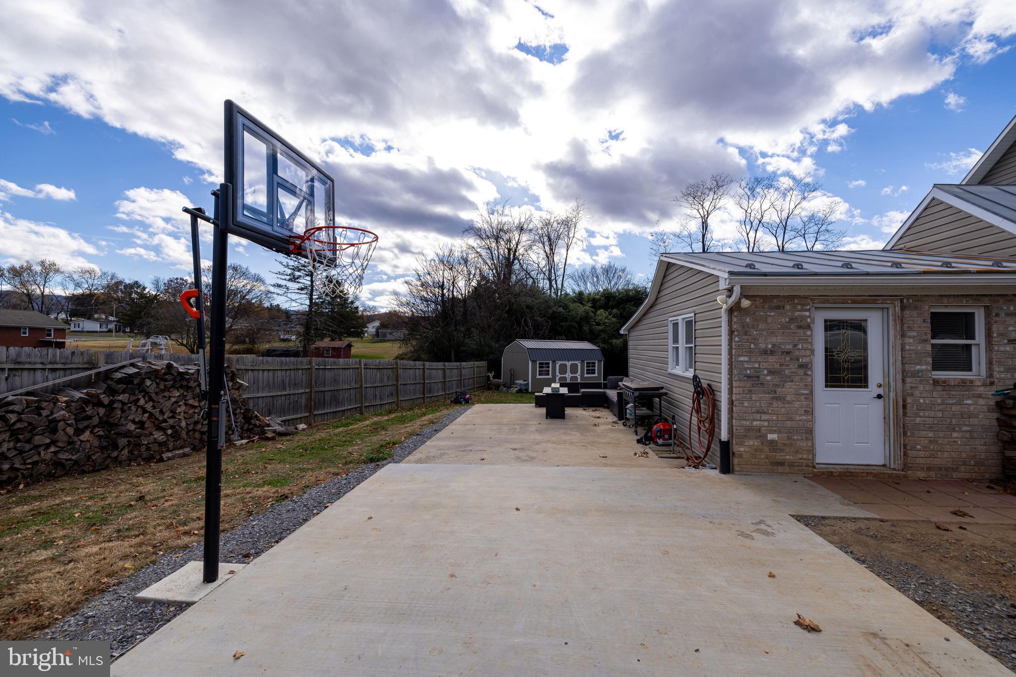 214 Chapel Road Stanley, VA 22851 - Photo 47 of 74