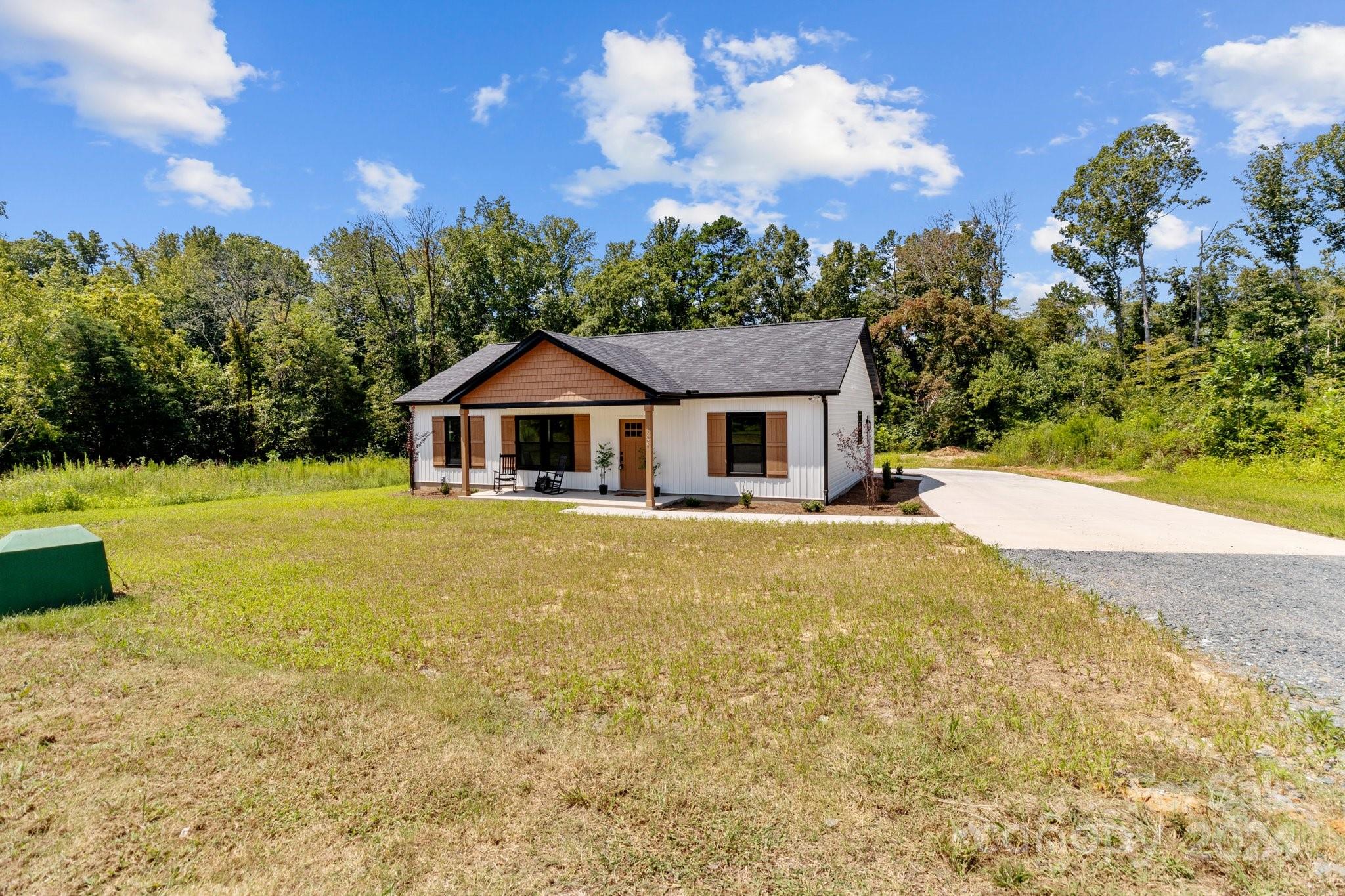 5427 Old Concord Road Salisbury, NC 28146 - Photo 4 of 20 Gallery Image 4