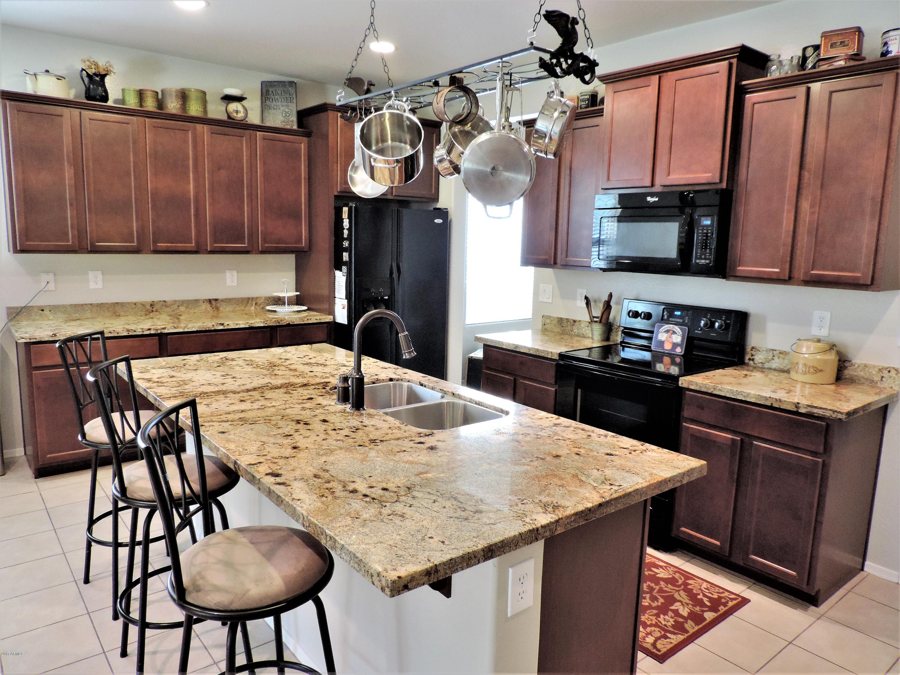 2969 East Isaiah Avenue Gilbert, AZ 85298 - Photo 12 of 34 Black Appliances
