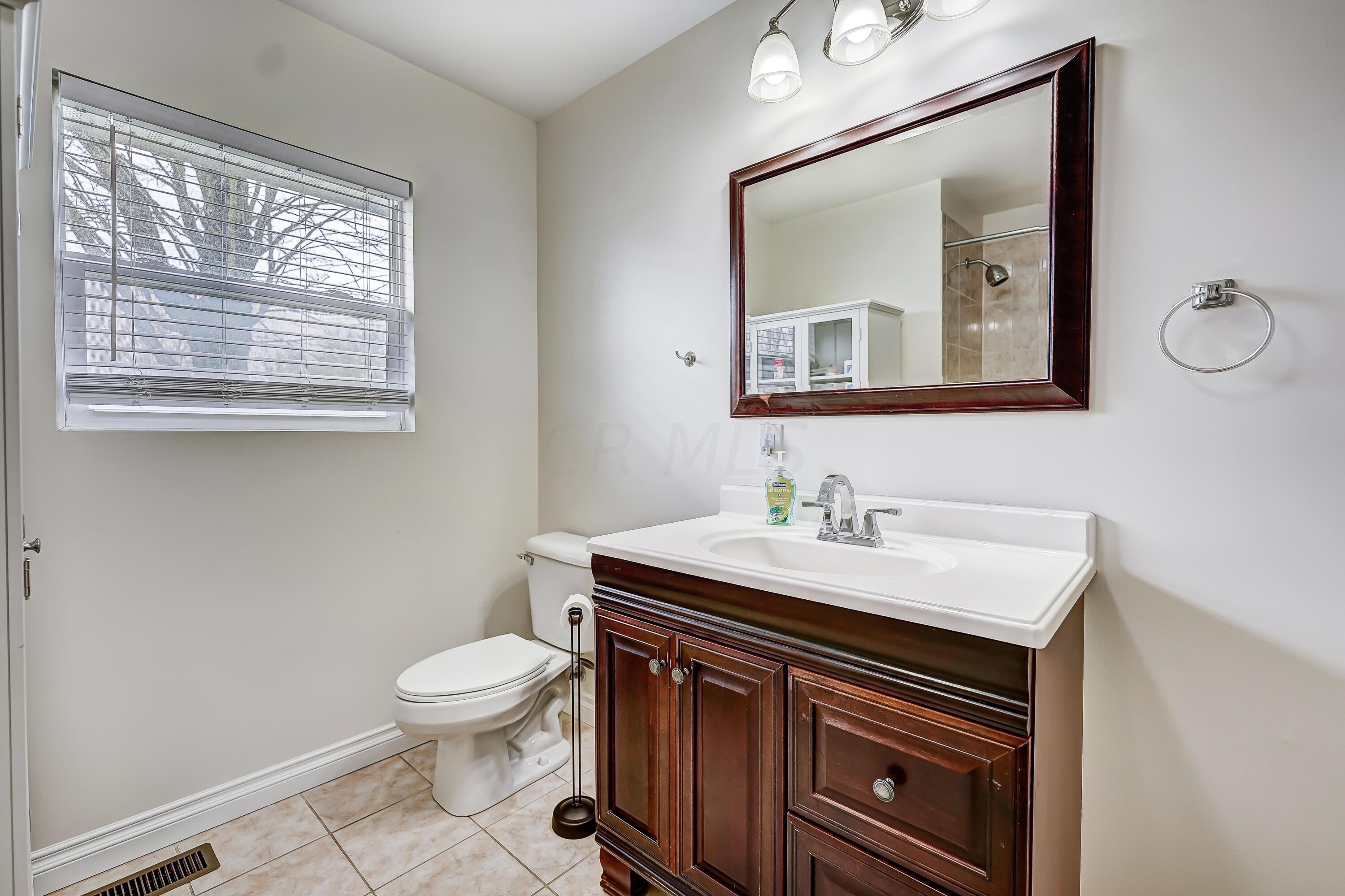 3720 Bunty Station Road Delaware, OH 43015 - Photo 30 of 49 Bathroom #2