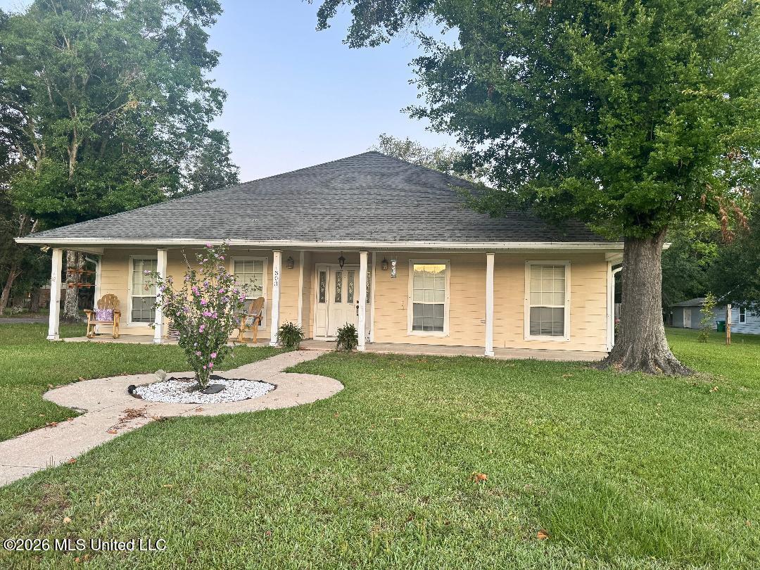1303 Martin Street Pascagoula, MS 39581 - Photo 1 of 12 thumbnail (8)
