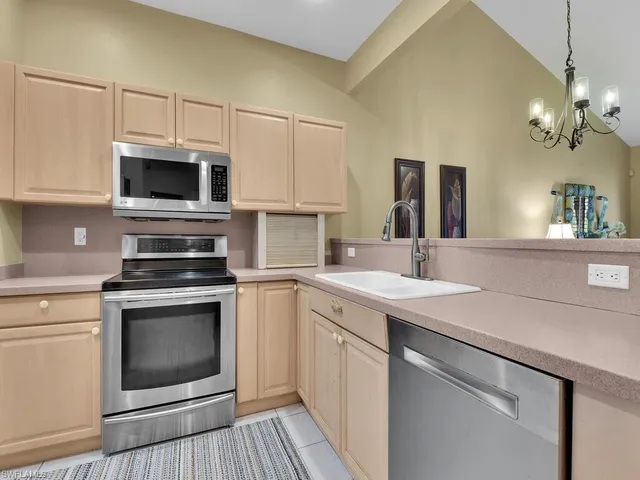 $275,000 | 8325 Whisper Trace Lane, Unit E203, Naples, FL 34114