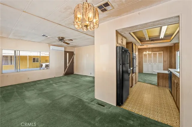 a view of livingroom with furniture