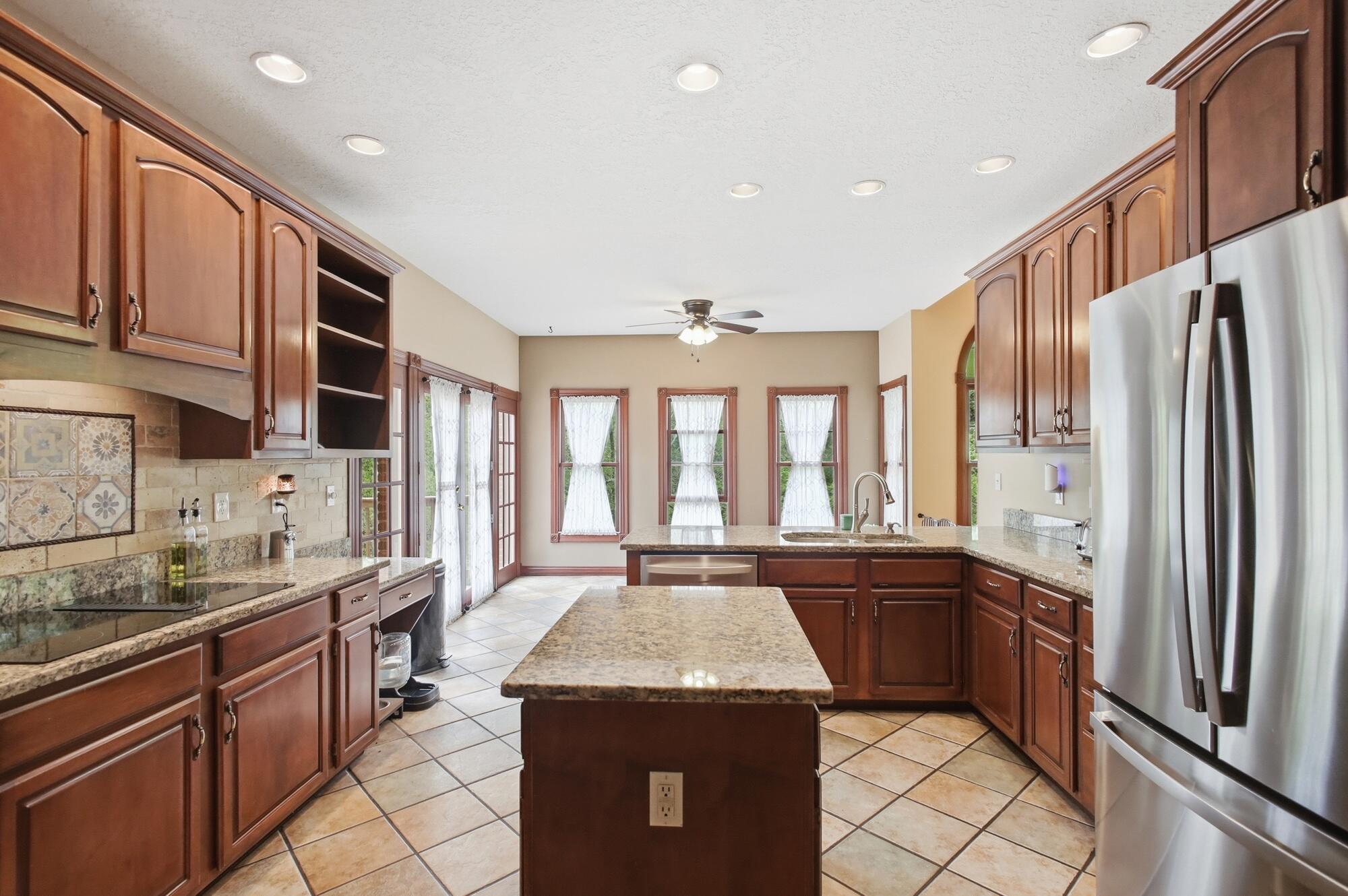 4185 Stone Bridge Drive Springfield, OH 45504 - Photo 10 of 88