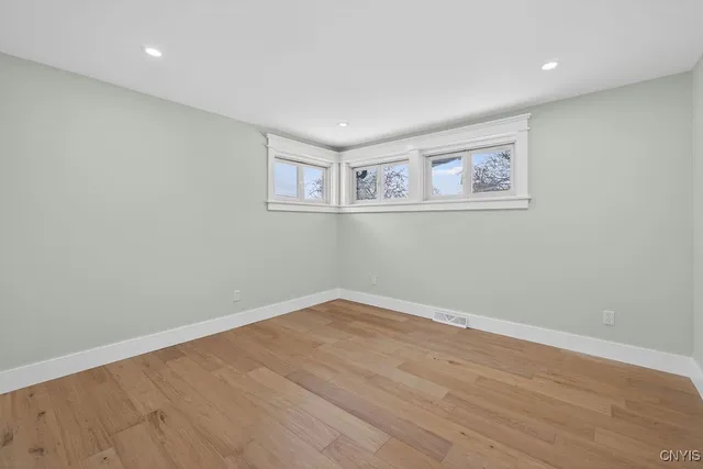 $259,900 | 119 Gulino Avenue, Camillus, NY 13031