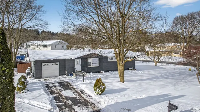 $259,900 | 119 Gulino Avenue, Camillus, NY 13031