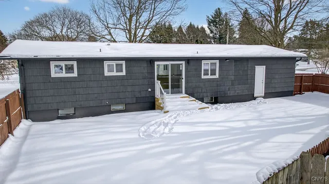 $259,900 | 119 Gulino Avenue, Camillus, NY 13031