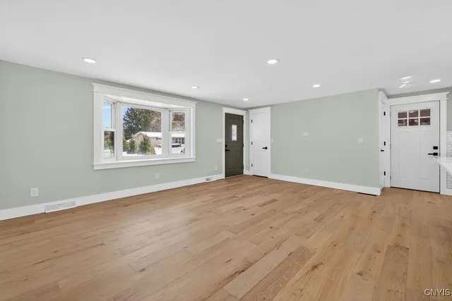 $259,900 | 119 Gulino Avenue, Camillus, NY 13031