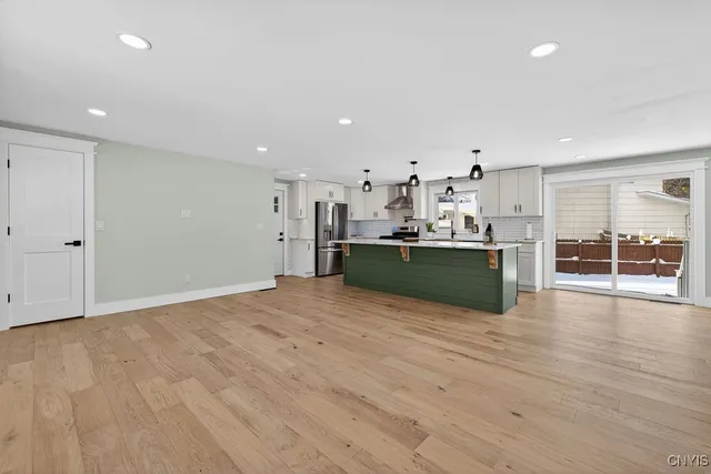 $259,900 | 119 Gulino Avenue, Camillus, NY 13031