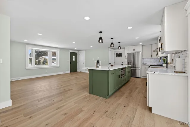 $259,900 | 119 Gulino Avenue, Camillus, NY 13031