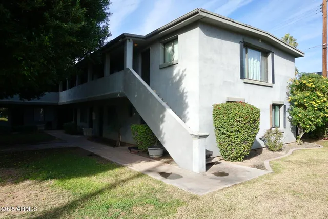 $129,900 | 4224 North 12th Street, Unit 209, Phoenix, AZ 85014