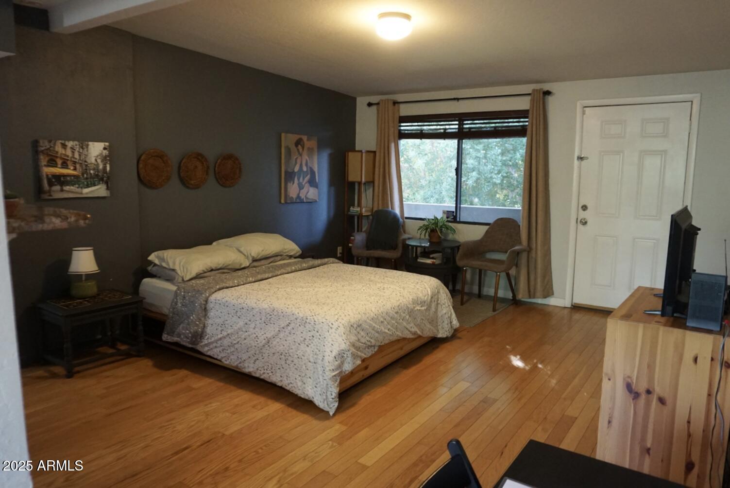 4224 North 12th Street, Unit 209 Phoenix, AZ 85014 - Photo 4 of 14 DSC05625