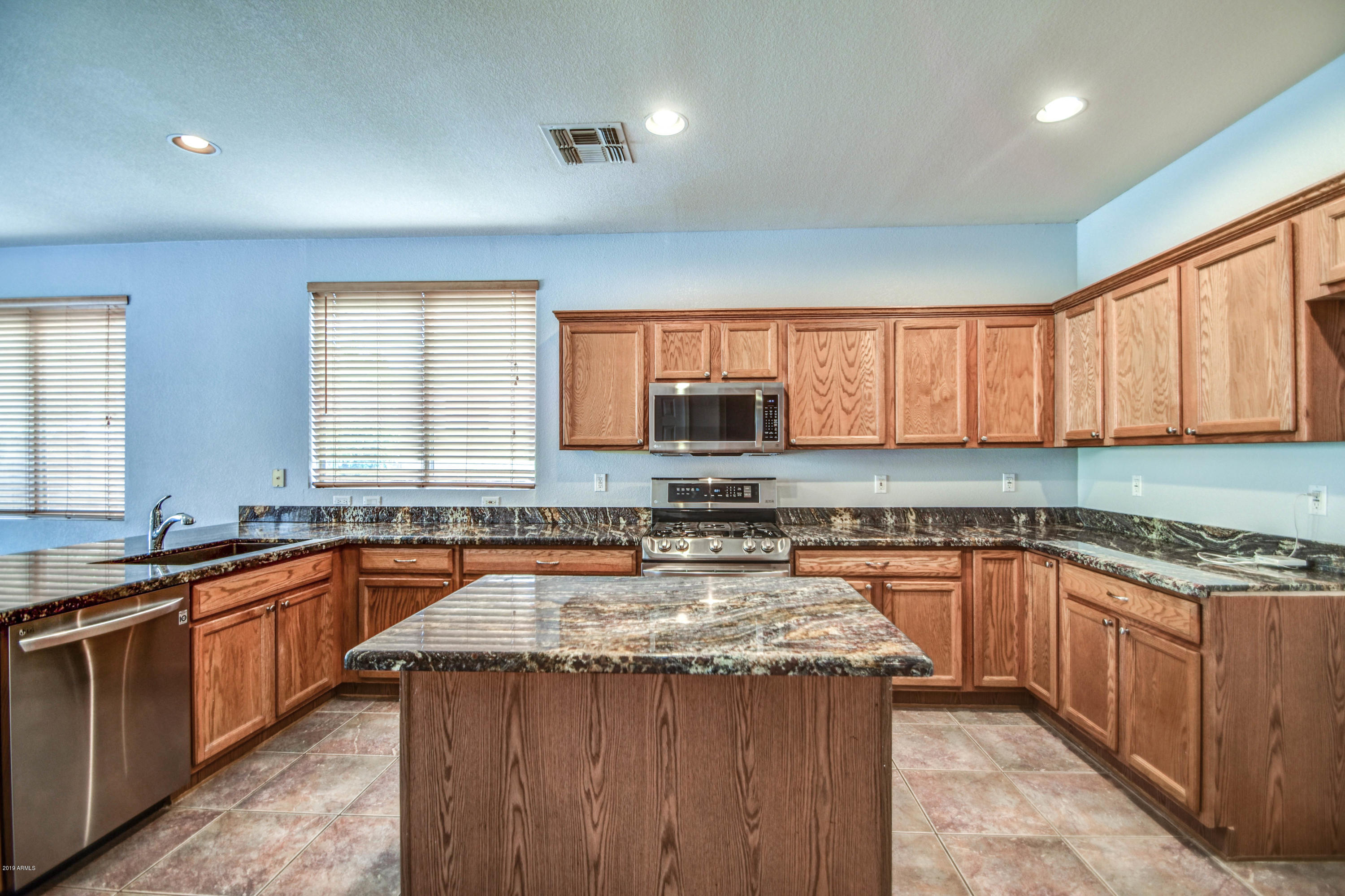2900 East Nunneley Road Gilbert, AZ 85296 - Photo 8 of 61 KITCHEN 2