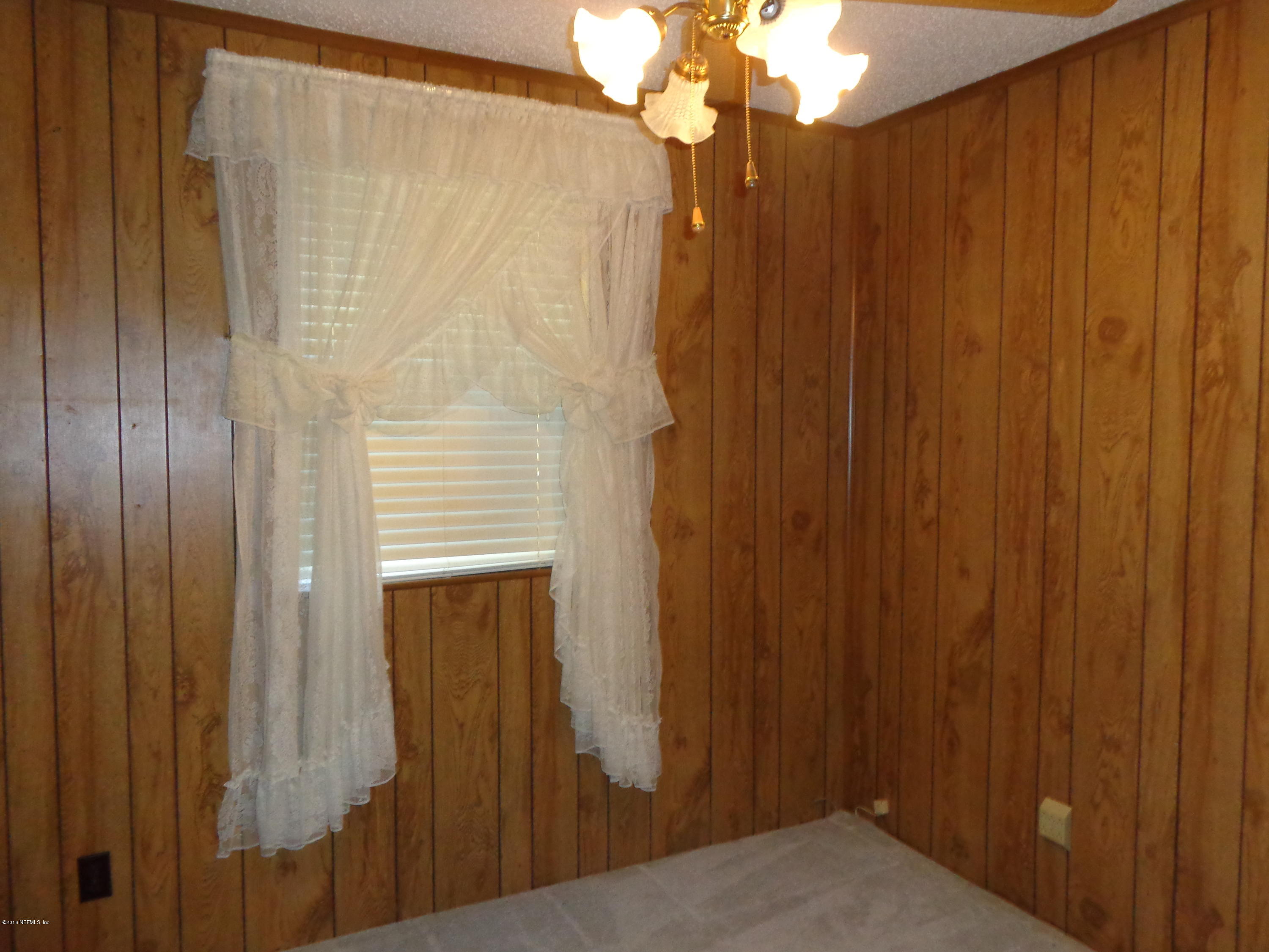 13294 Yellow Bluff Road Jacksonville, FL 32226 - Photo 11 of 21 a bathroom with a shower